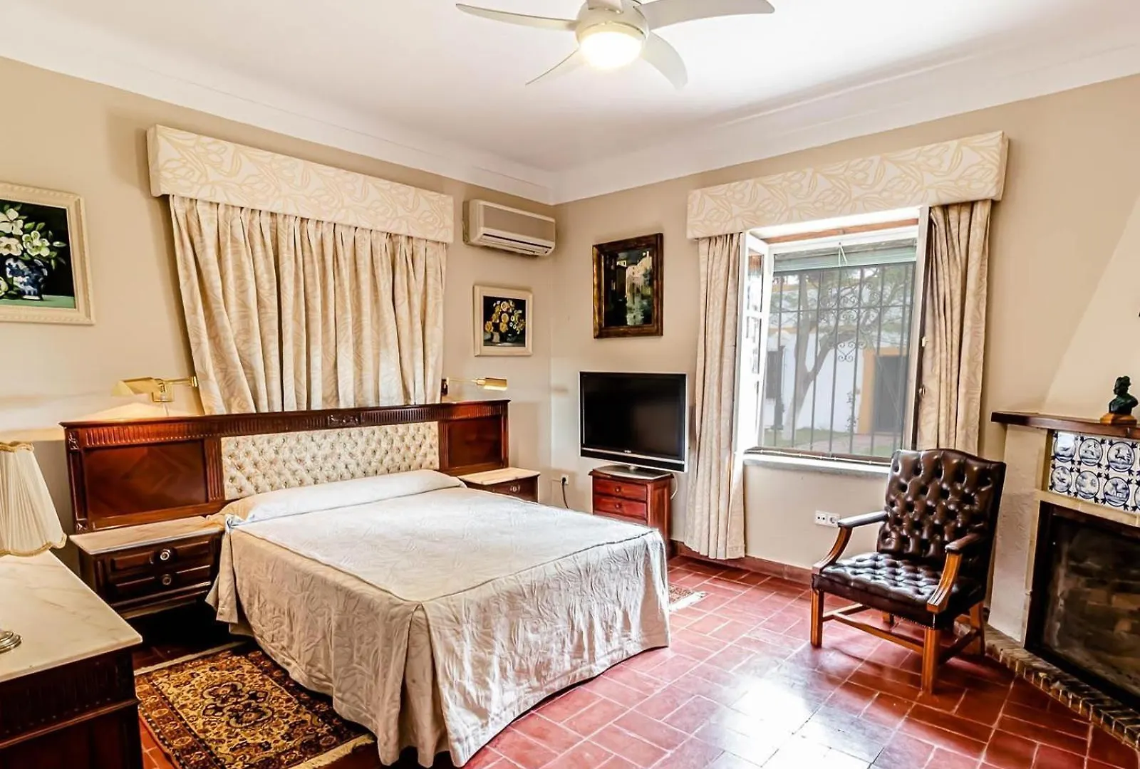 Feriehus Hacienda El Corchuelo En Marchena Villa
