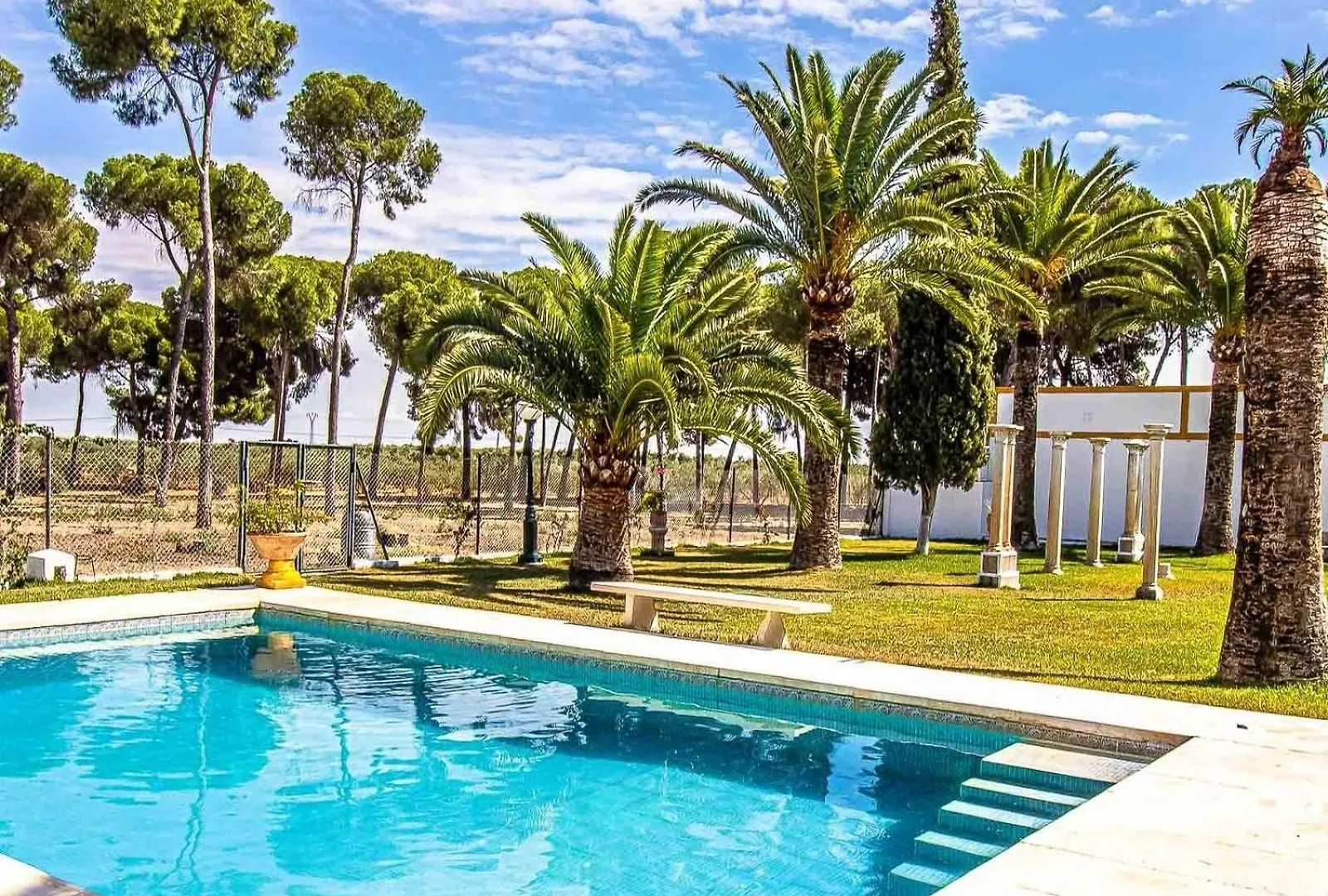 Hacienda El Corchuelo En Marchena Villa Feriehus