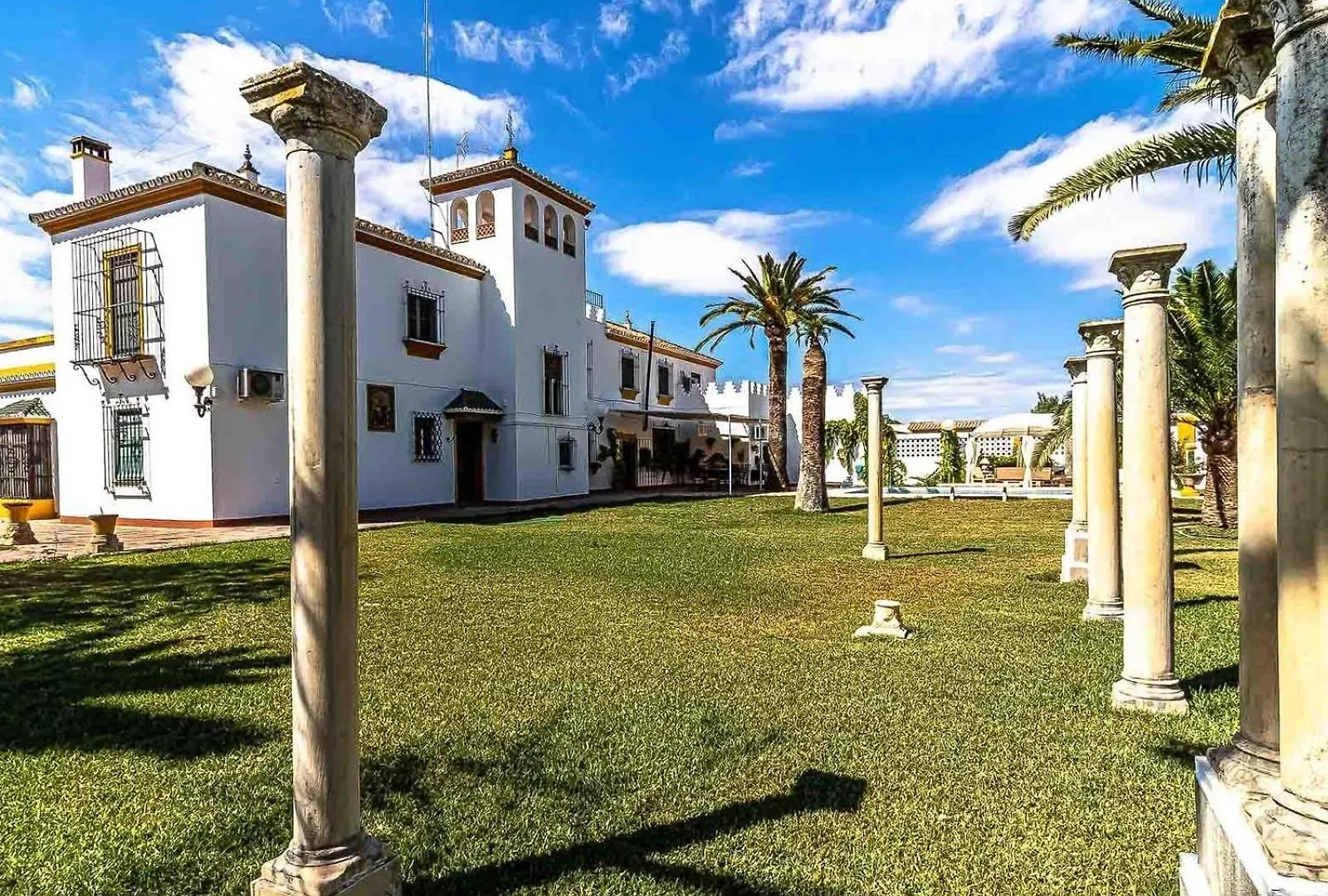 Hacienda El Corchuelo En Marchena Villa Spanien